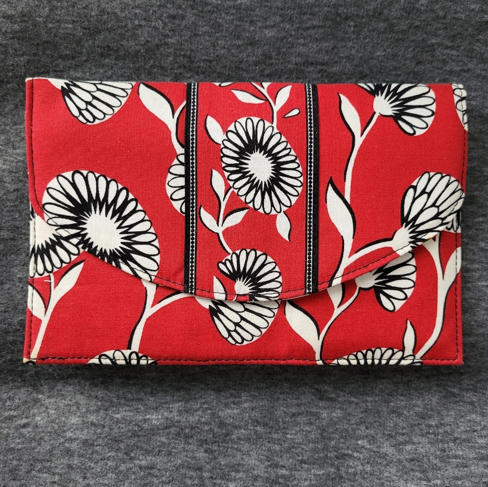 Vera Bradley Deco Daisy Folder Clutch